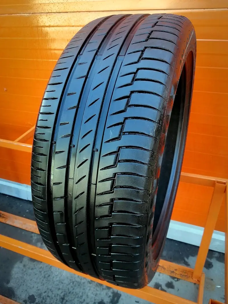 Б/у шина 235/45 R20 Continental PremiumContact 6