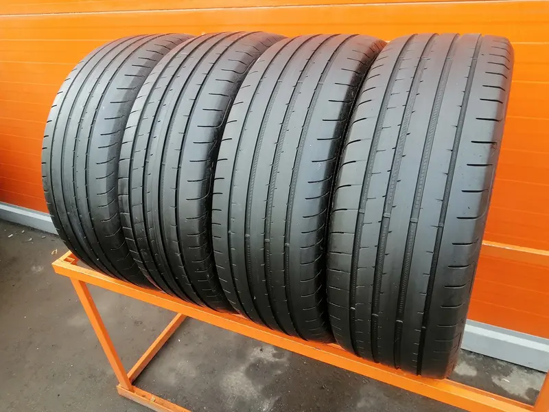 Комплект б/у шин 235/45 R20 Goodyear Eagle F1 Asymmetric 3 SUV, фото 1