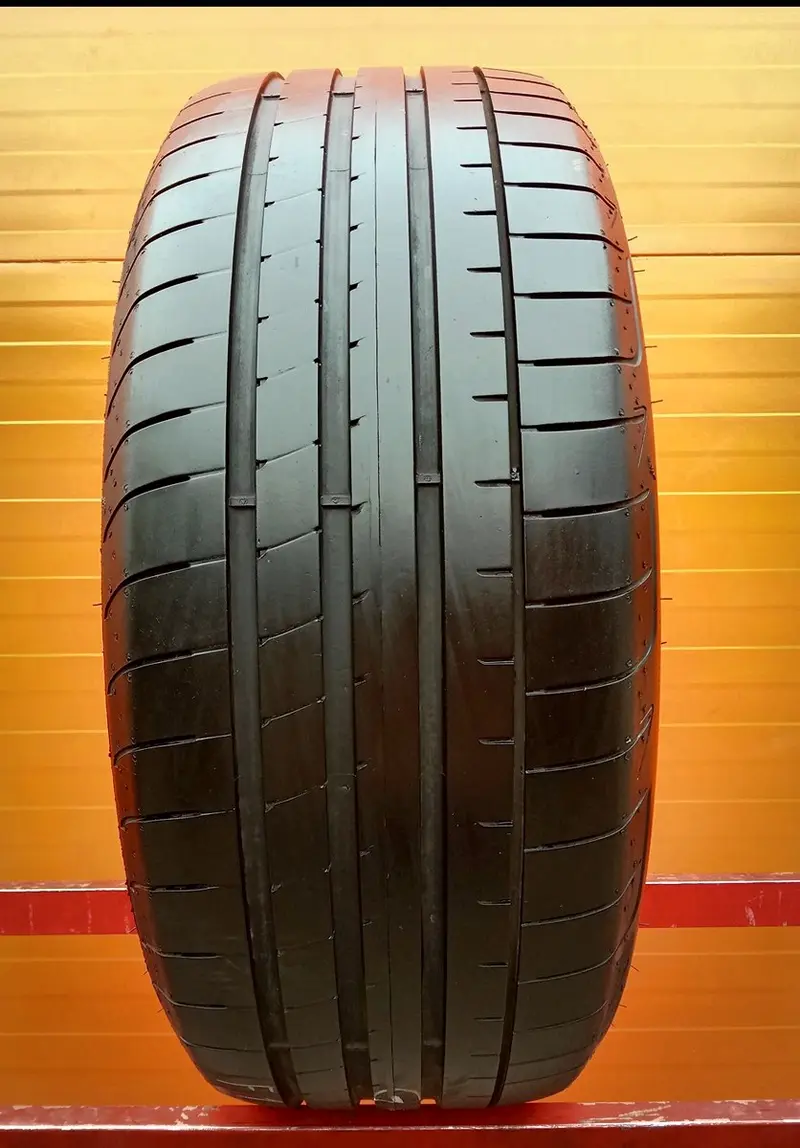Б/у шина 235/45 R20 Goodyear Eagle F1 Asymmetric 3 SUV