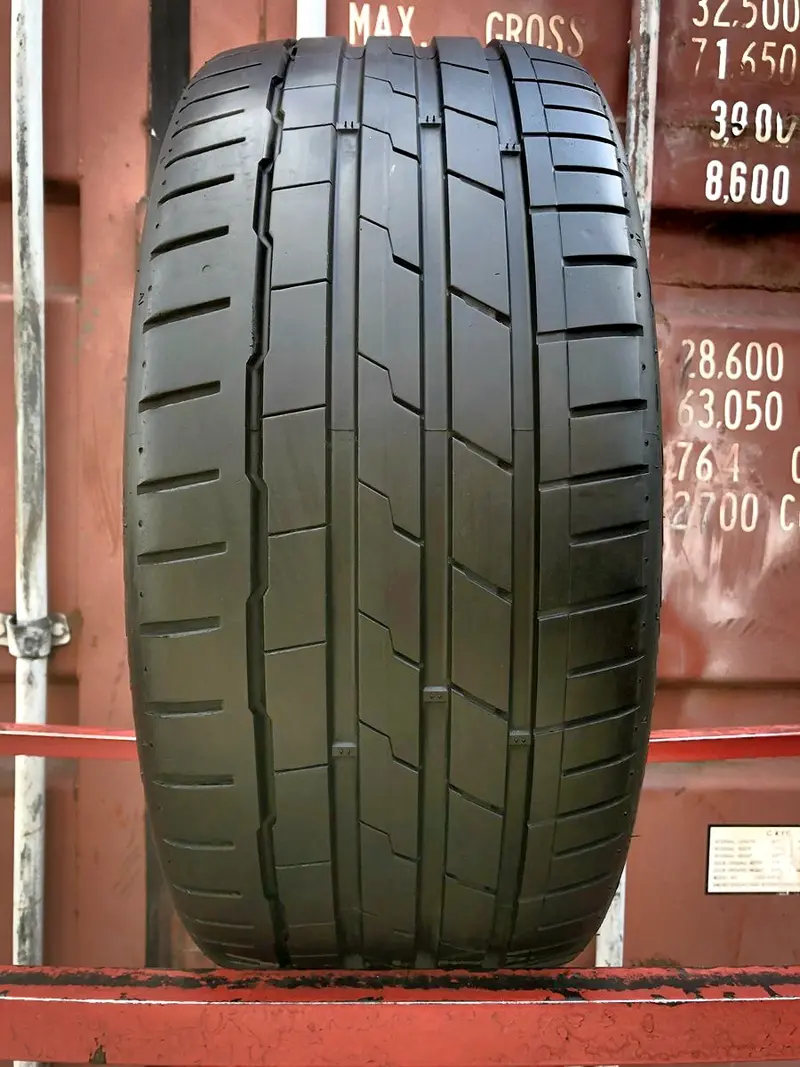 Б/у шина 235/45 R20 Hankook Ventus S1 Evo3 K127A