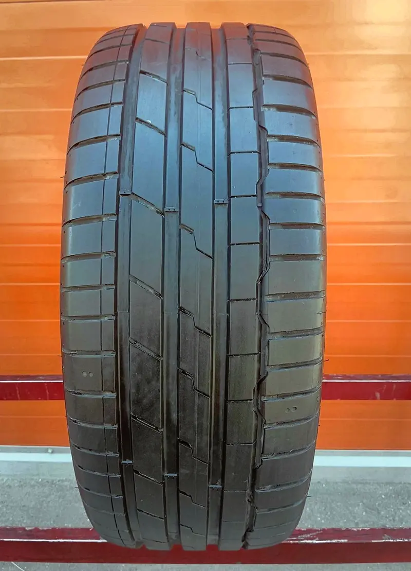 Б/у шина 235/45 R20 Hankook Ventus S1 Evo3 K127