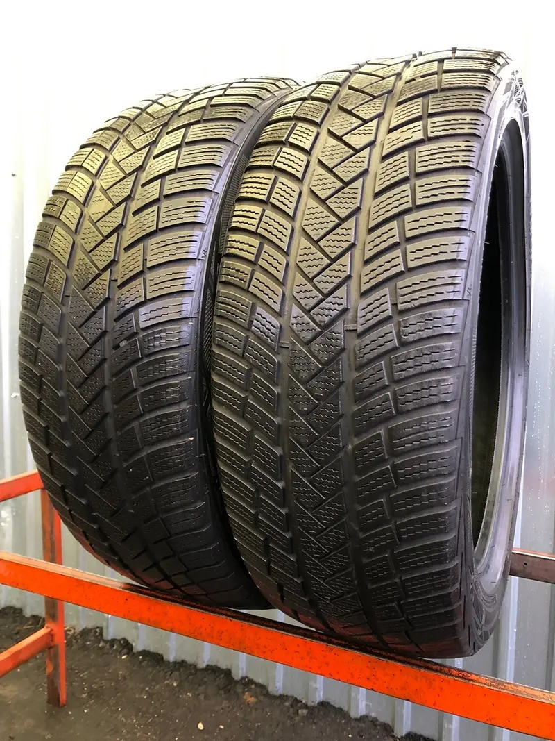 Пара б/у шин 235/45 R20 Vredestein Wintrac Pro