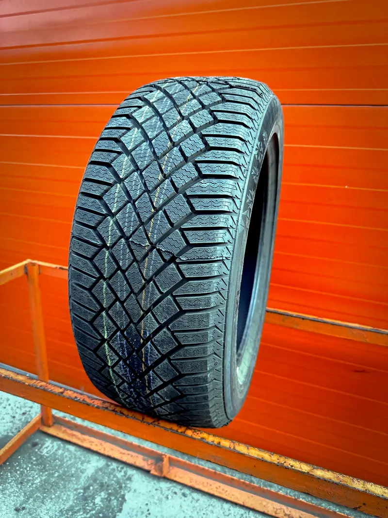 Новая шина 235/50 R17 Continental ContiVikingContact 7, фото 1