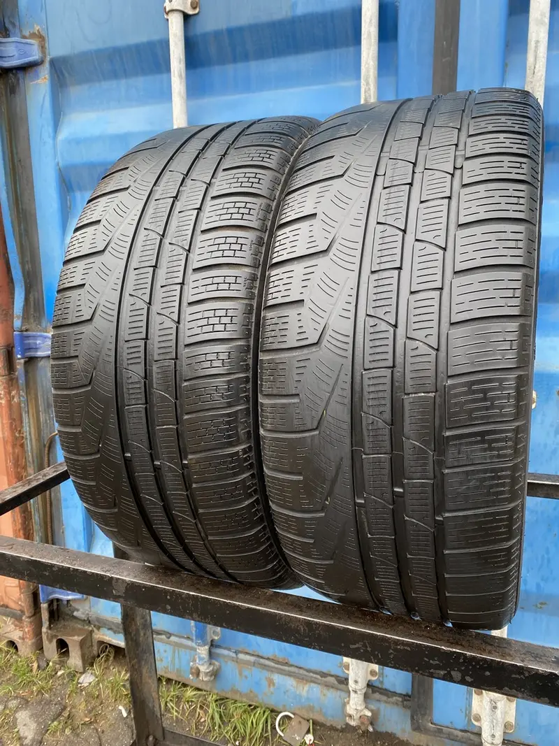 Пара б/у шин 235/50 R17 Pirelli Winter 210 Sottozero 2, фото 1