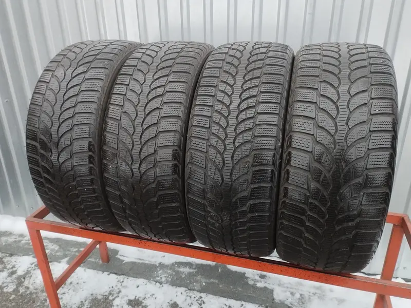 Комплект б/у шин 235/50 R18 Bridgestone Blizzak LM32