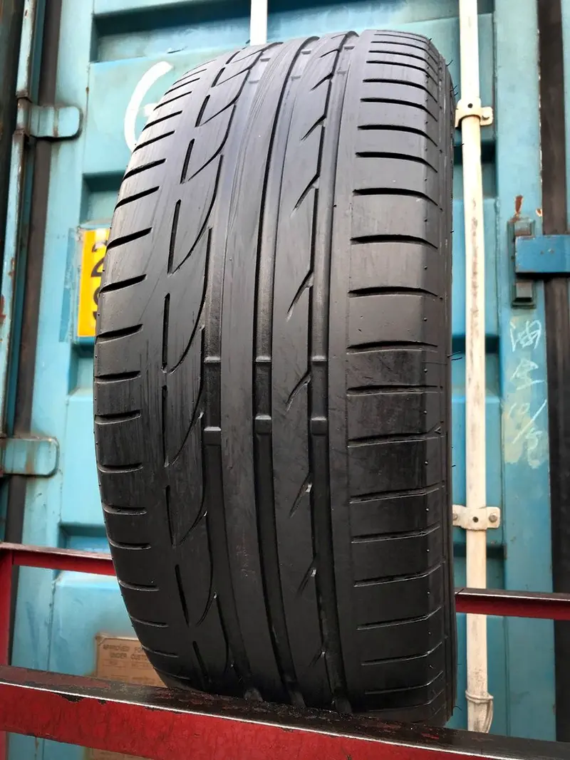 Б/у шина 235/50 R18 Bridgestone Potenza S001, фото 1