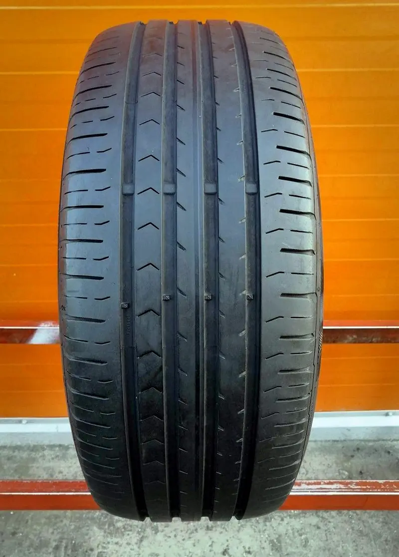 Б/у шина 235/50 R18 Continental ContiPremiumContact 5