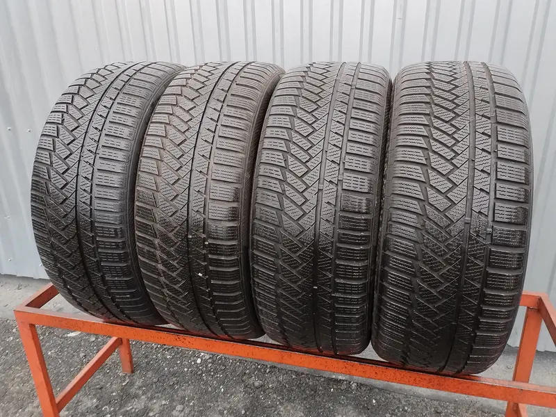 Комплект б/у шин 235/50 R18 Continental ContiWinterContact TS 850 P SUV