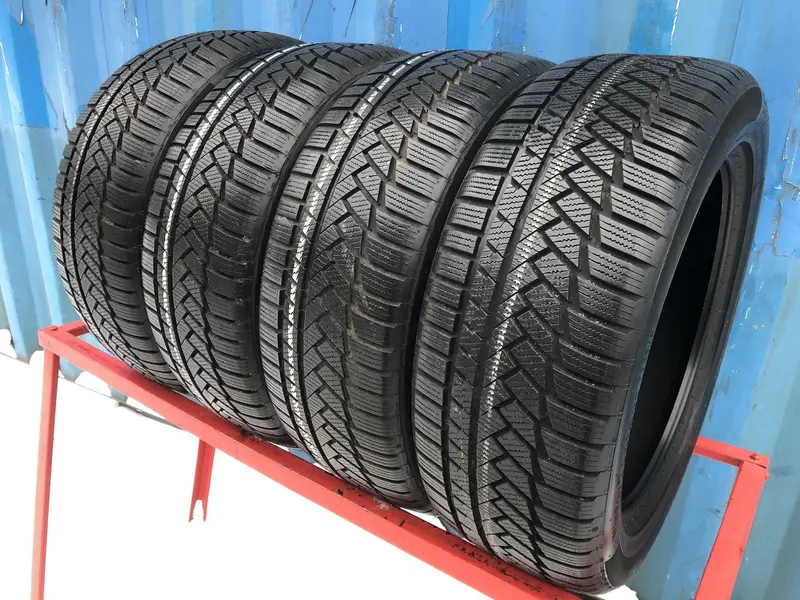 Комплект б/у шин 235/50 R18 Continental ContiWinterContact TS 850 P SUV