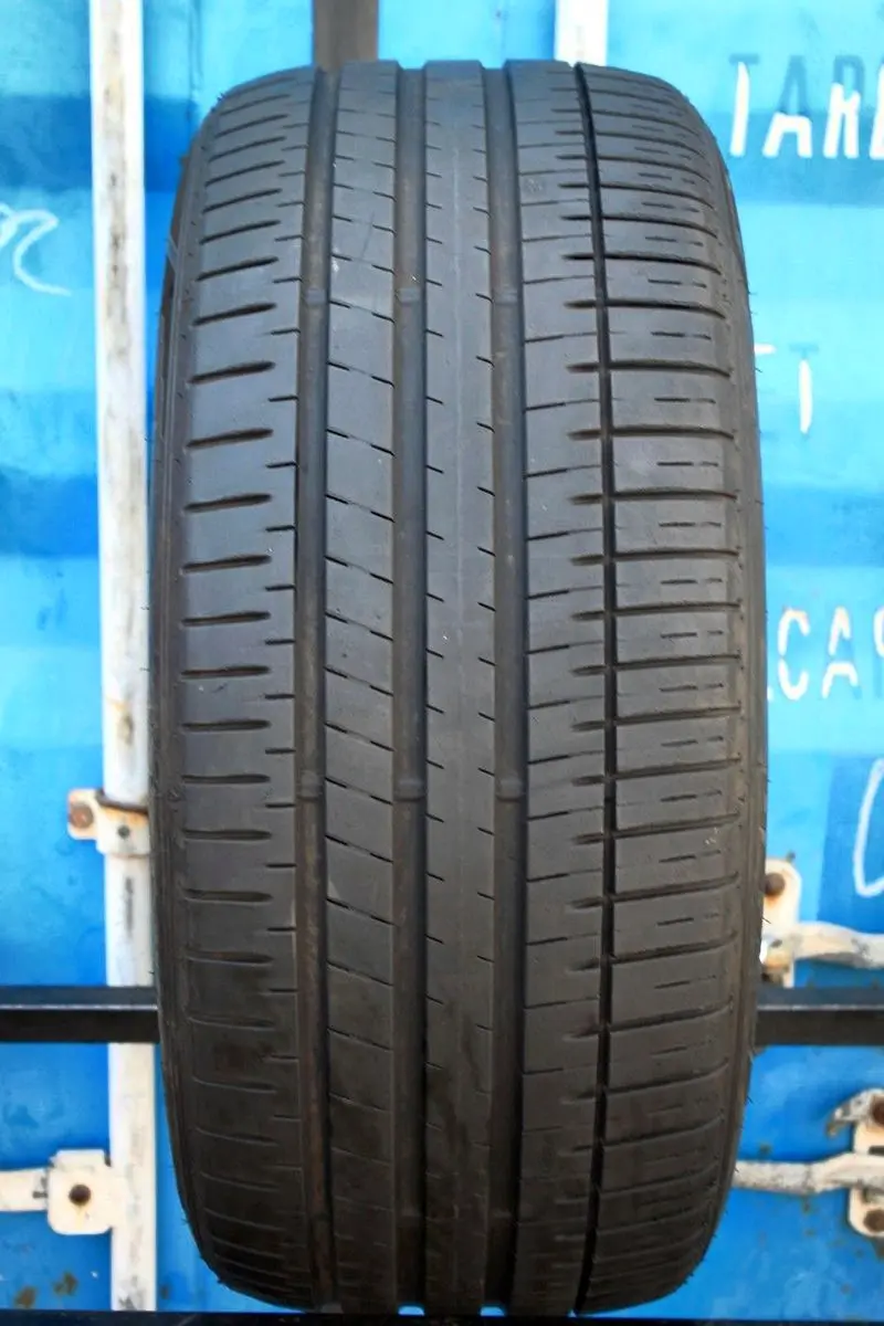 Б/у шина 235/50 R18 Falken Azenis FK-510 SUV