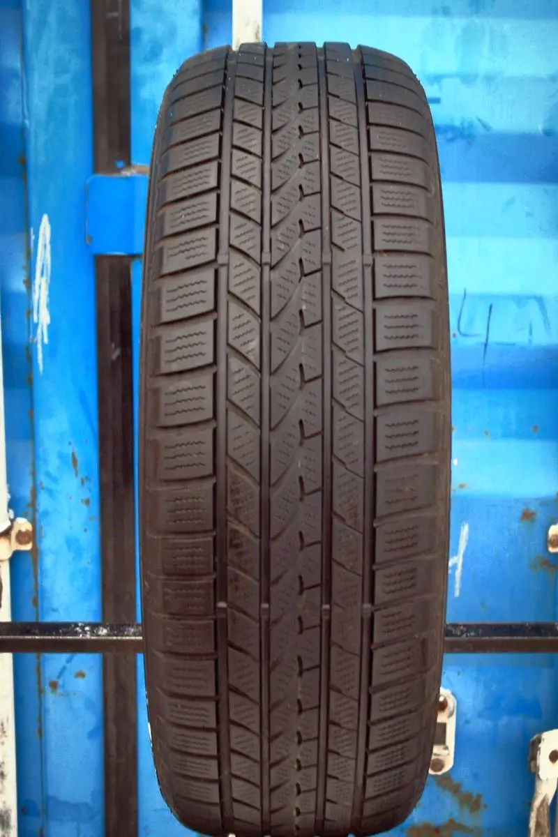 Б/у шина 235/50 R18 Falken Eurowinter HS-439