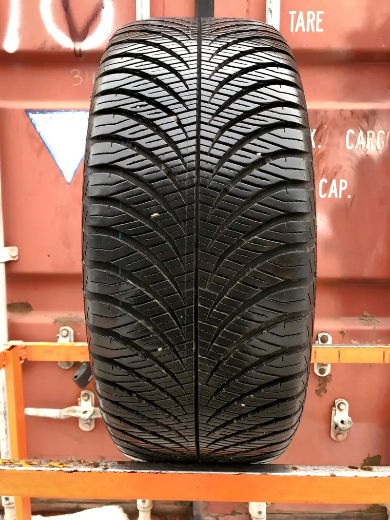Б/у шина 235/50 R18 Goodyear Vector 4Seasons Gen-2