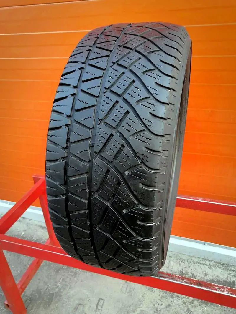 Б/у шина 235/50 R18 Michelin Latitude Cross