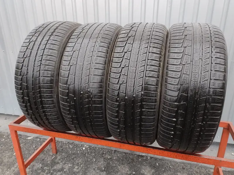 Комплект б/у шин 235/50 R18 Nokian WR A3