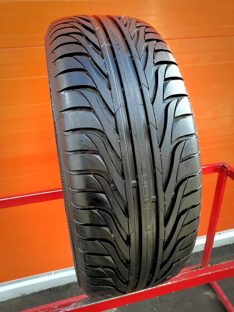 Б/у шина 235/50 R18 Nokian Z, фото 1