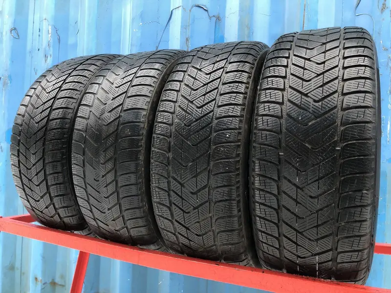 Комплект б/у шин 235/50 R18 Pirelli Scorpion Winter, фото 1