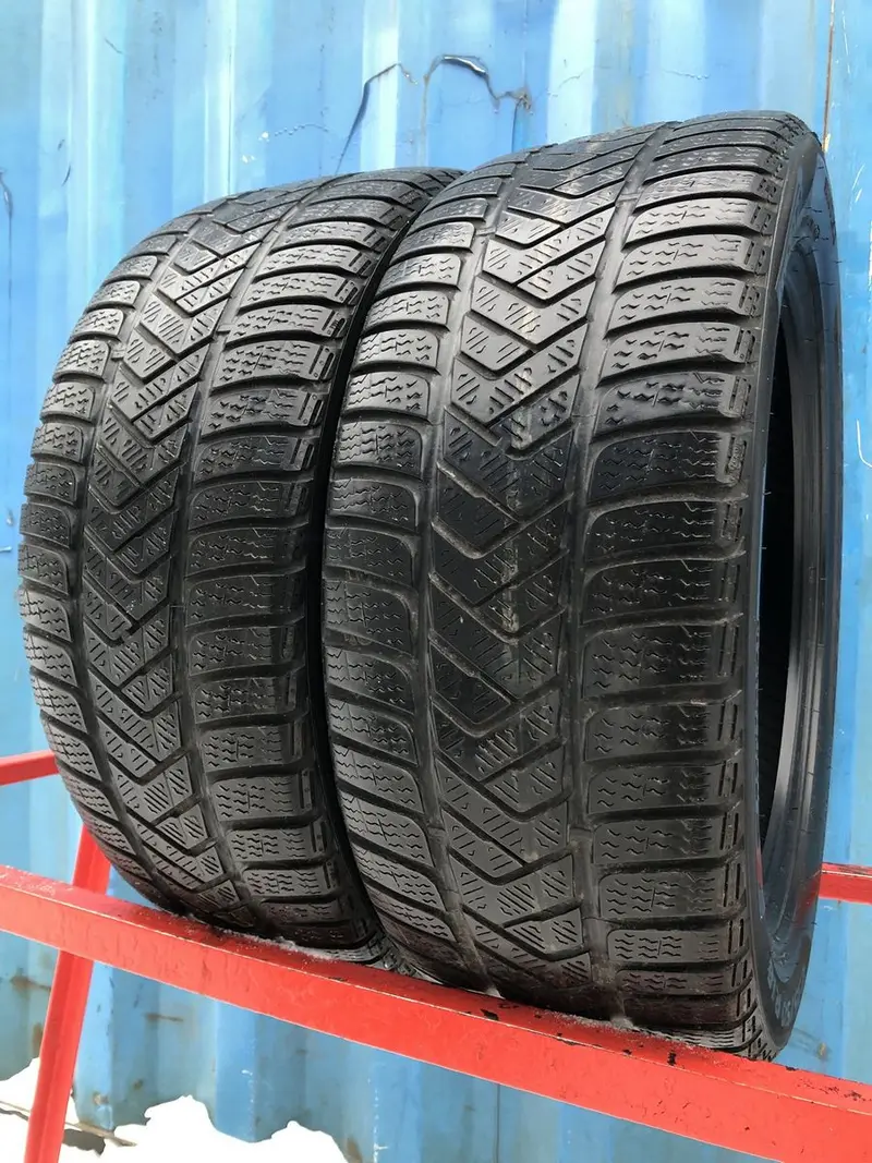 Пара б/у шин 235/50 R18 Pirelli Winter Sottozero 3