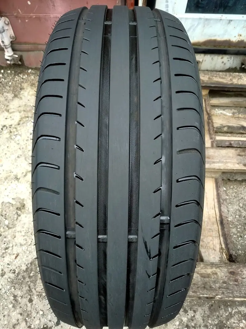 Б/у шина 235/50 R18 Vredestein Ultrac Cento