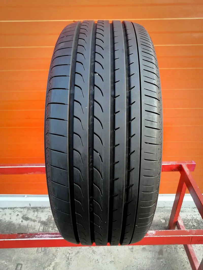 Б/у шина 235/50 R18 Yokohama BlueEarth RV-02