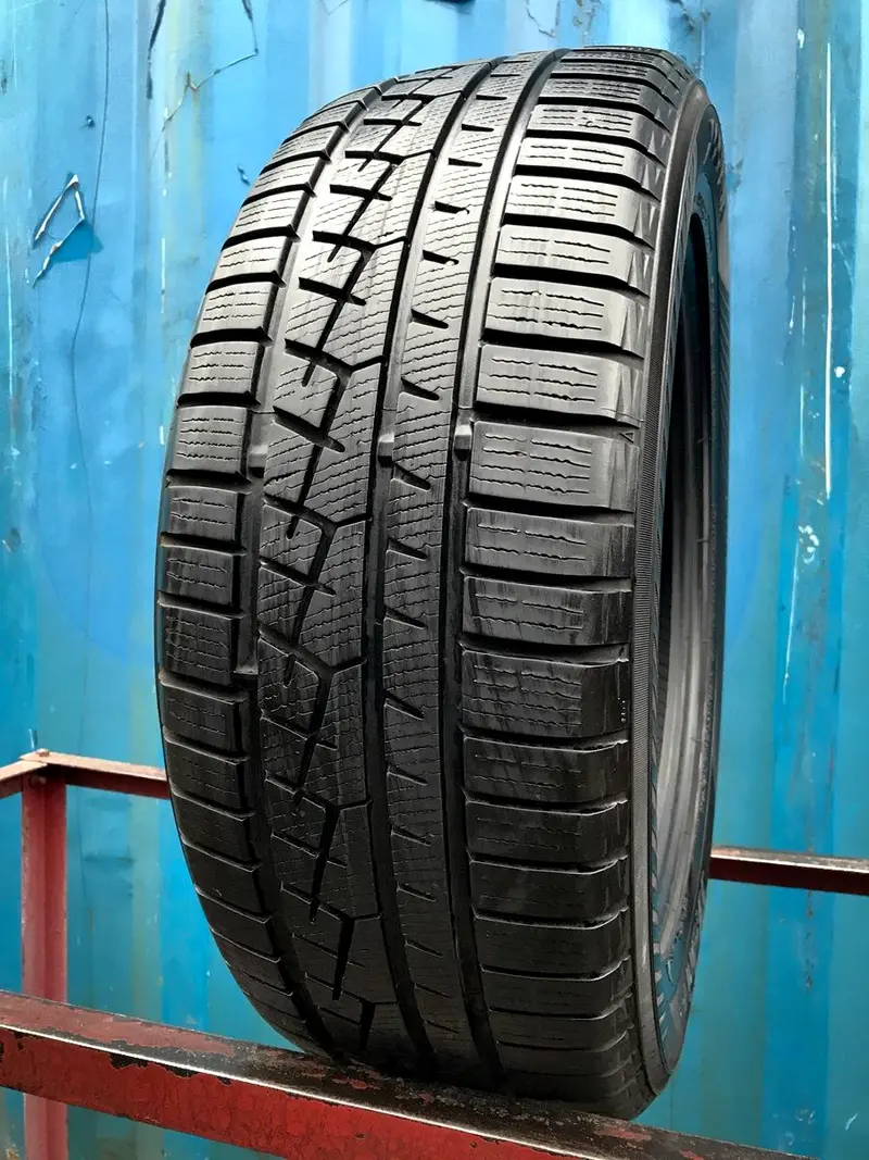 Б/у шина 235/50 R18 Yokohama W.drive V902