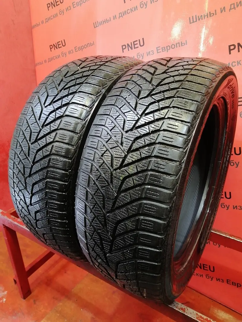 Пара б/у шин 235/50 R18 Yokohama W.drive V905