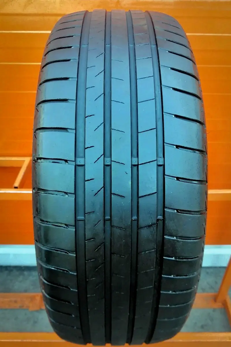 Б/у шина 235/50 R19 Bridgestone Alenza 001