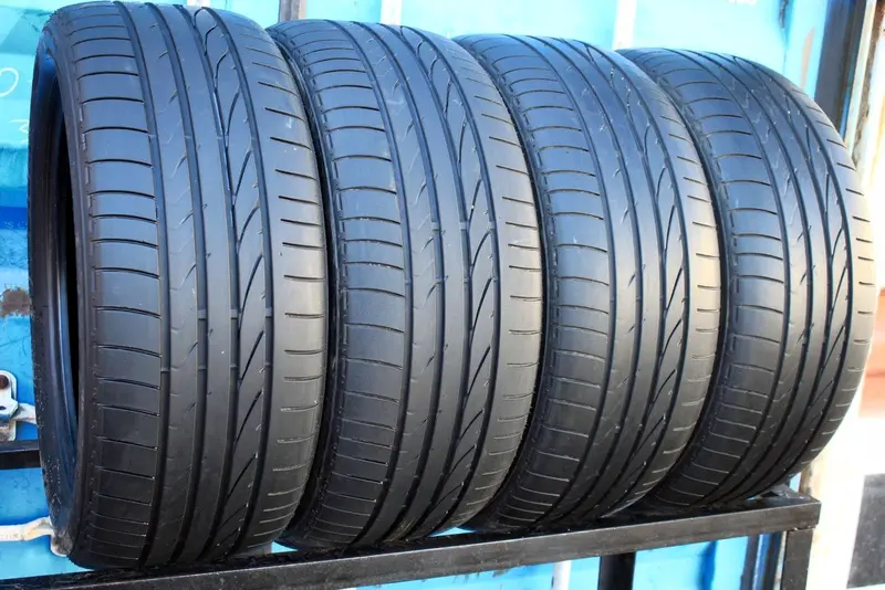 Комплект б/у шин 235/50 R19 Bridgestone Dueler H/P Sport