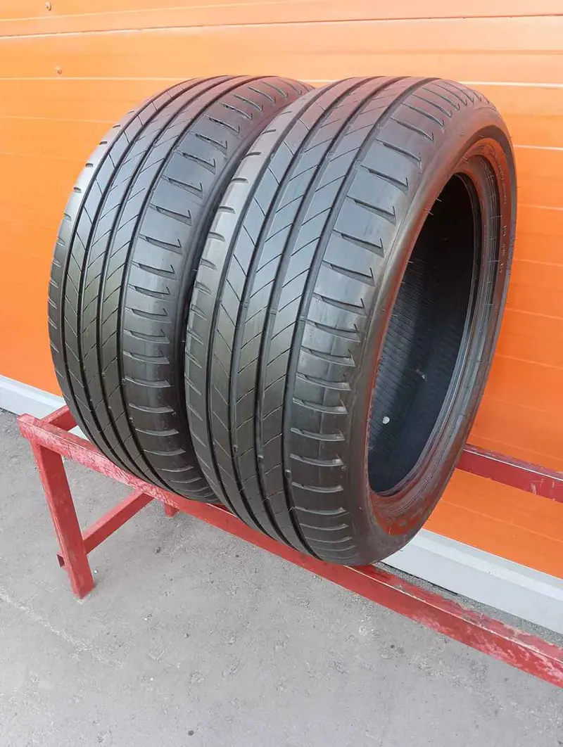 Пара б/у шин 235/50 R19 Bridgestone Turanza T005