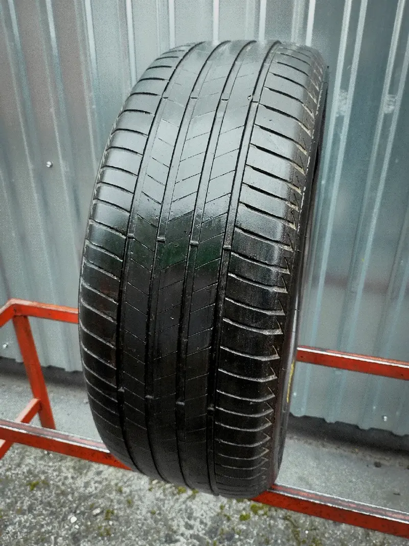 Б/у шина 235/50 R19 Bridgestone Turanza T005