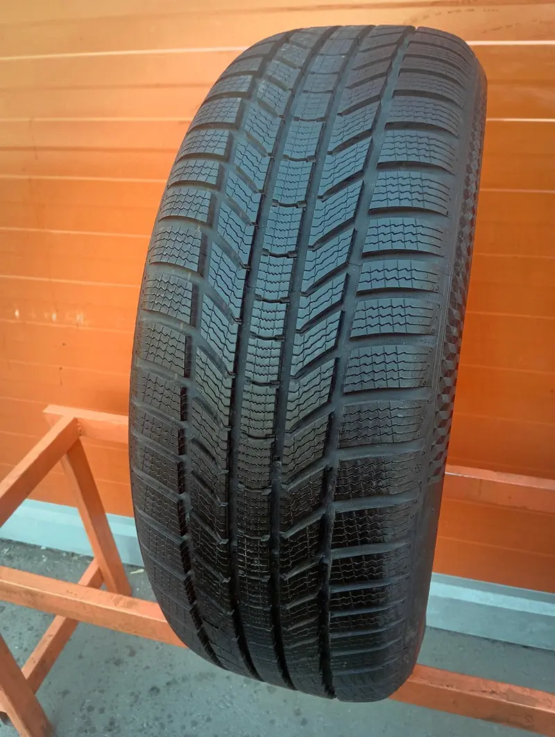 Б/у шина 235/50 R19 Continental ContiWinterContact TS 870 P
