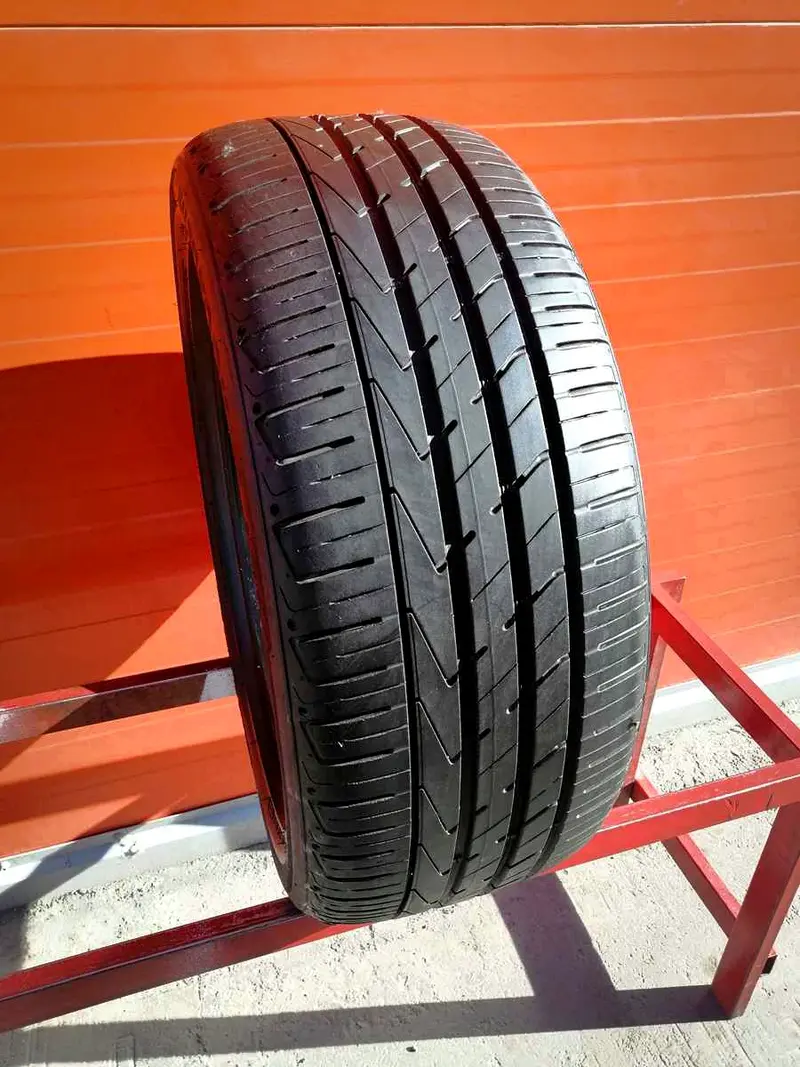 Б/у шина 235/50 R19 Hankook Ventus S1evo 2 SUV K117