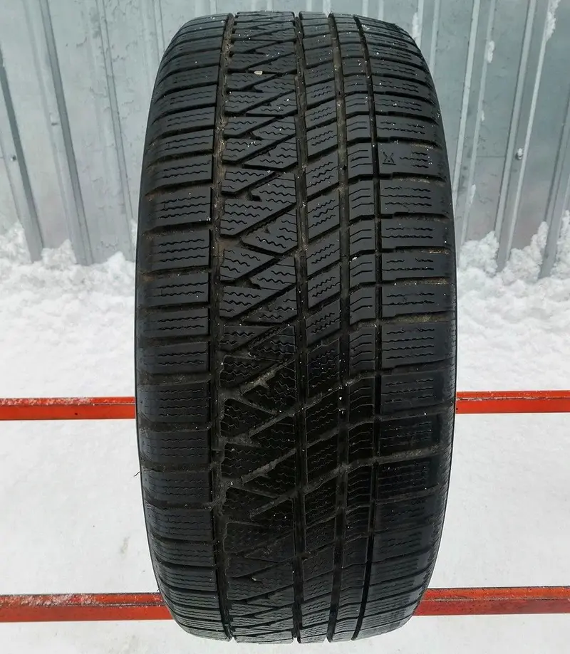 Б/у шина 235/50 R19 Kumho WinterCraft WS71, фото 1