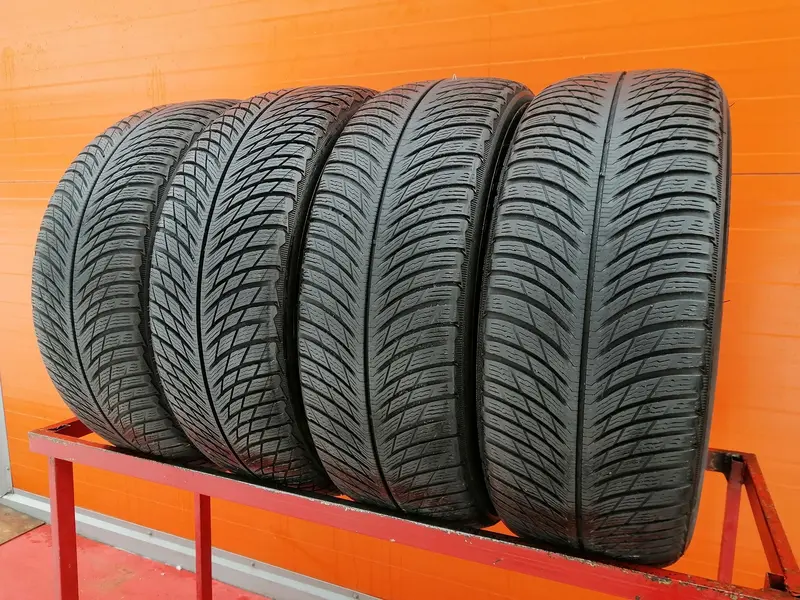Комплект б/у шин 235/50 R19 Michelin Pilot Alpin 5 SUV