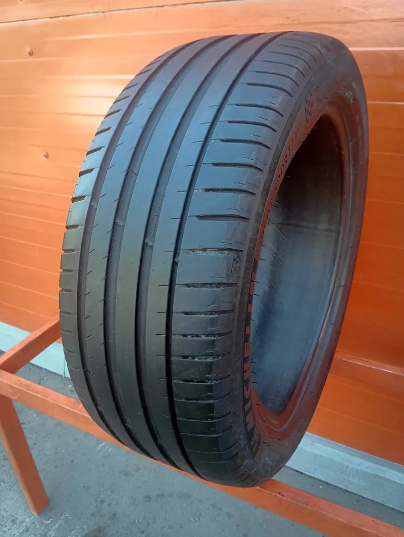 Б/у шина 235/50 R19 Michelin Pilot Sport 4 SUV
