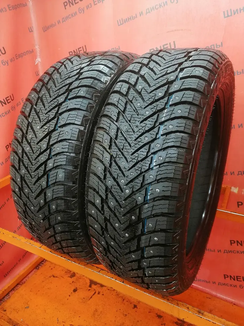 Пара б/у шин 235/50 R19 Nokian Hakkapeliitta 10 SUV