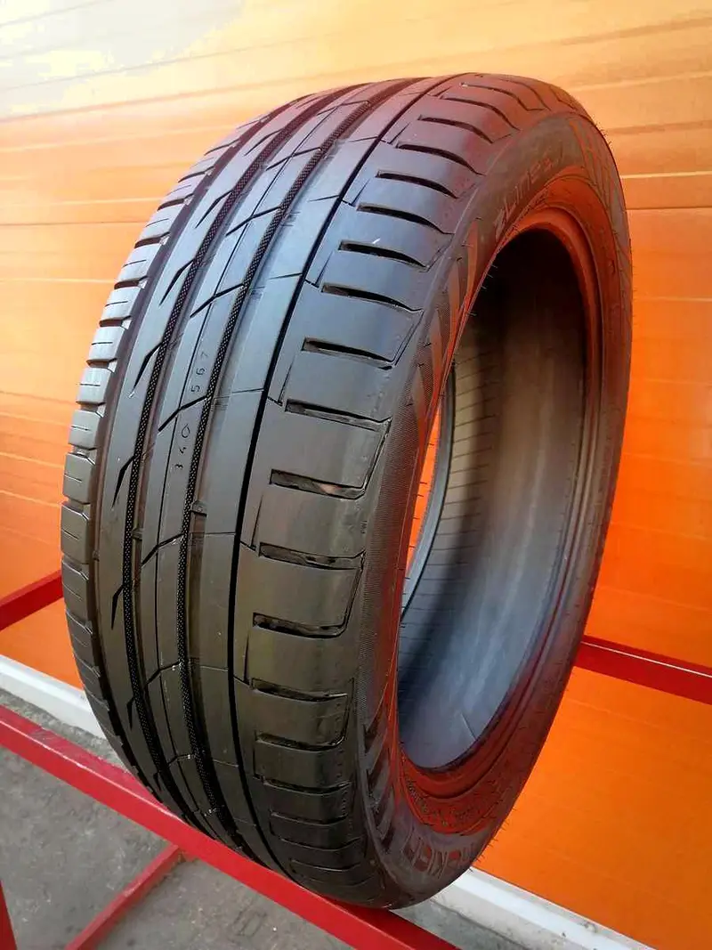Б/у шина 235/50 R19 Nokian zLine SUV