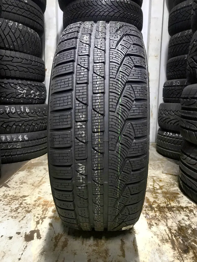 Новая шина 235/50 R19 Pirelli Winter 240 Sottozero 2