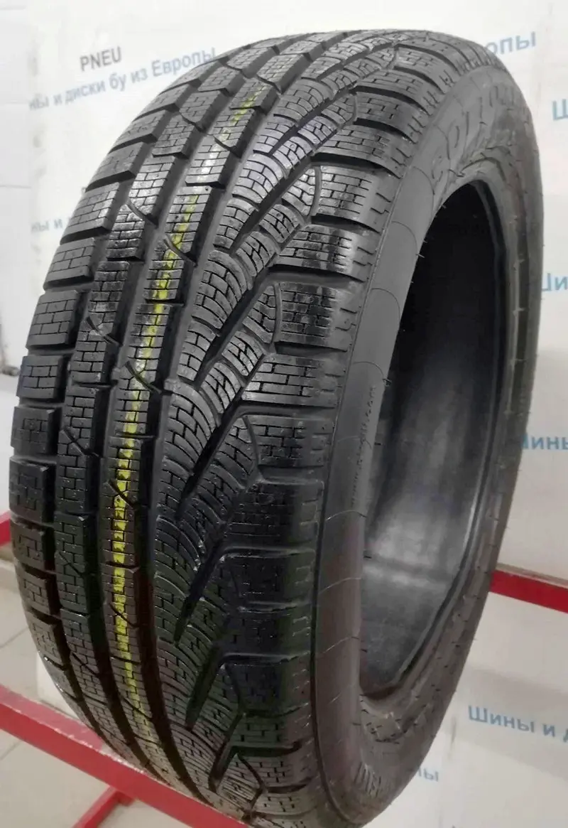 Б/у шина 235/50 R19 Pirelli Winter 240 Sottozero 2