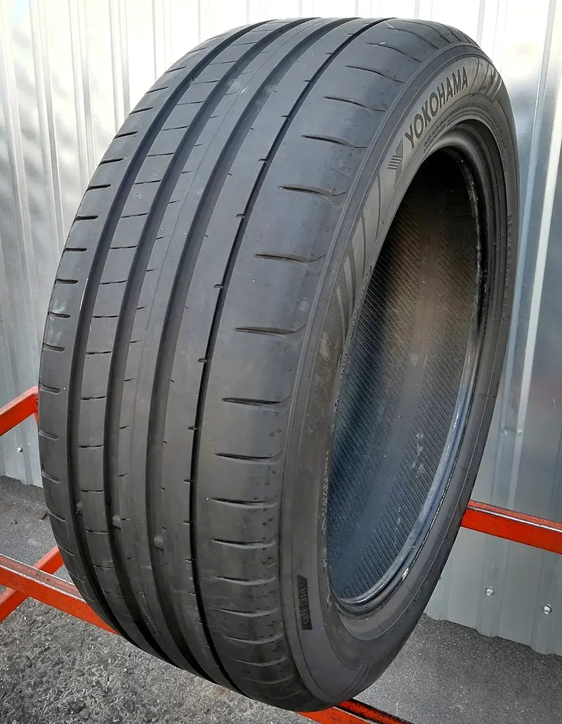 Б/у шина 235/50 R19 Yokohama Advan Sport V107