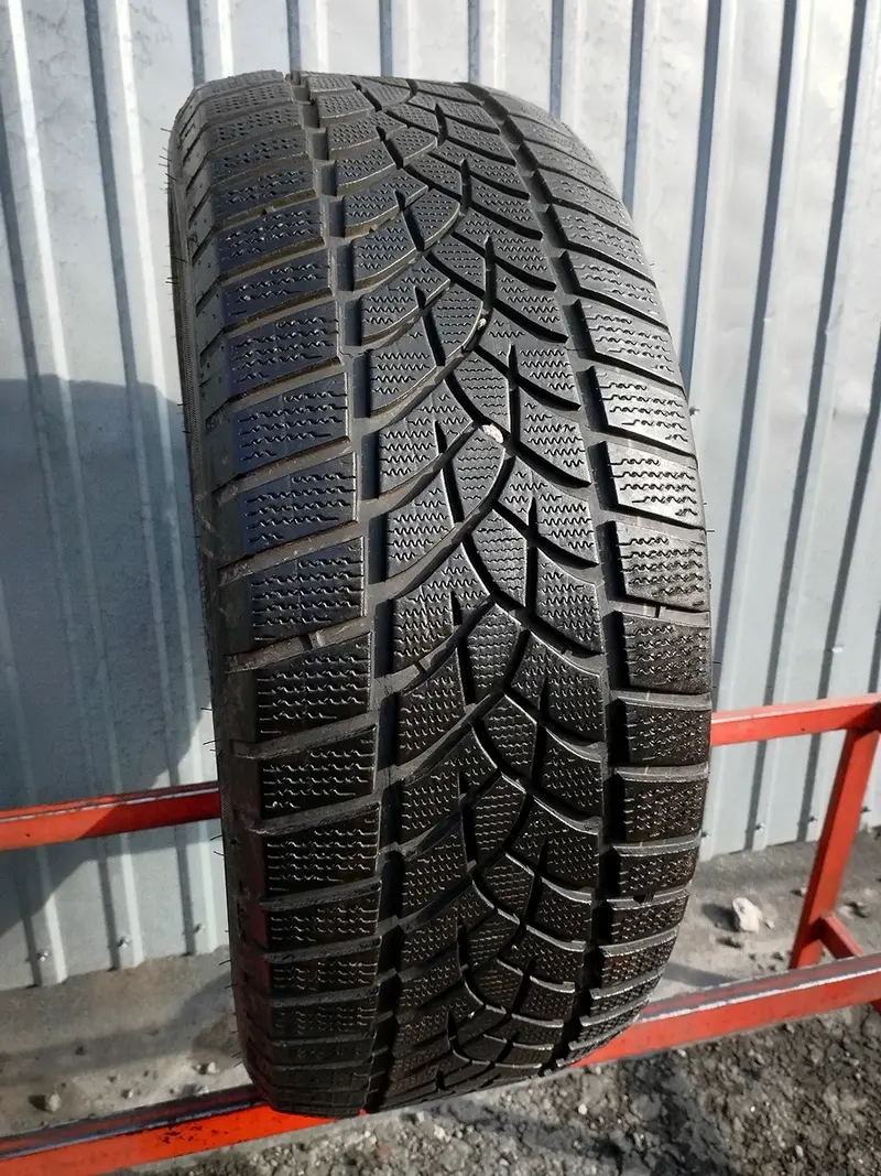 Б/у шина 235/50 R20 Goodyear Ultra Grip Performance +