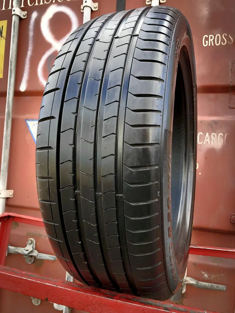 Б/у шина 235/50 R20 Pirelli P Zero PZ4, фото 1