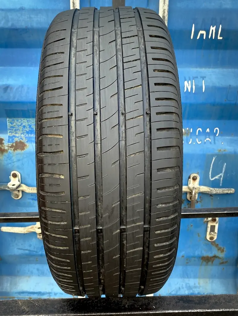 Б/у шина 235/55 R17 Barum Bravuris 3HM, фото 1