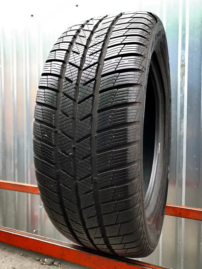 Б/у шина 235/55 R17 Barum Polaris 5