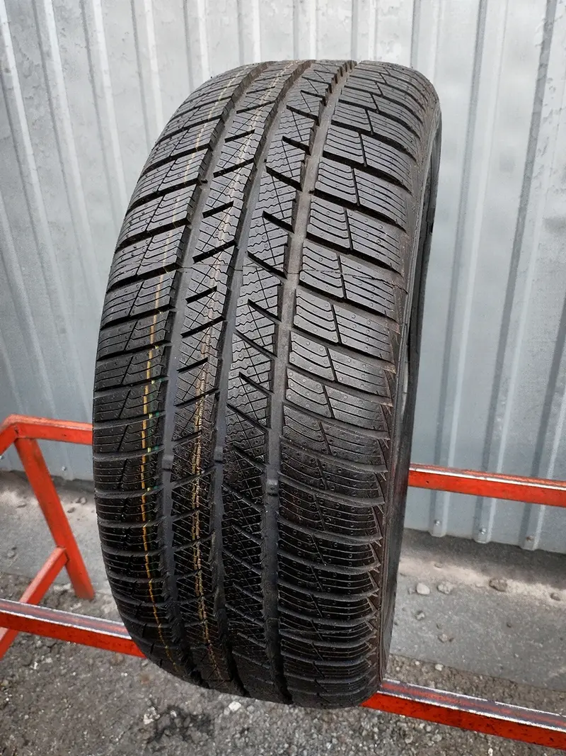 Б/у шина 235/55 R17 Barum Polaris 5