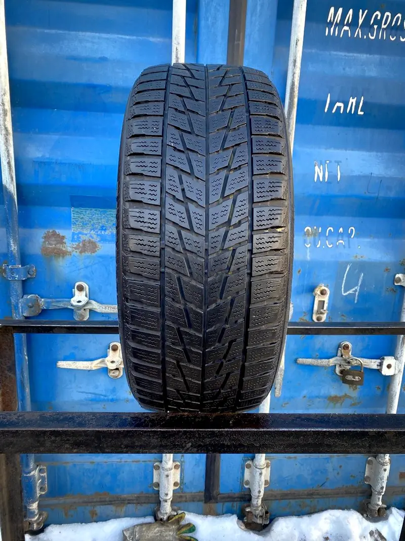 Б/у шина 235/55 R17 Bridgestone Blizzak LM 22, фото 1