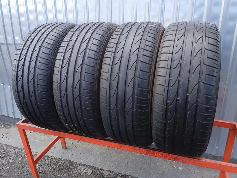 Комплект б/у шин 235/55 R17 Bridgestone Dueler H/P Sport