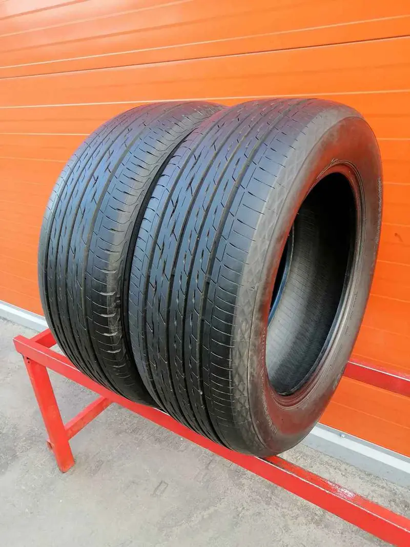 Пара б/у шин 235/55 R17 Bridgestone Turanza GR100