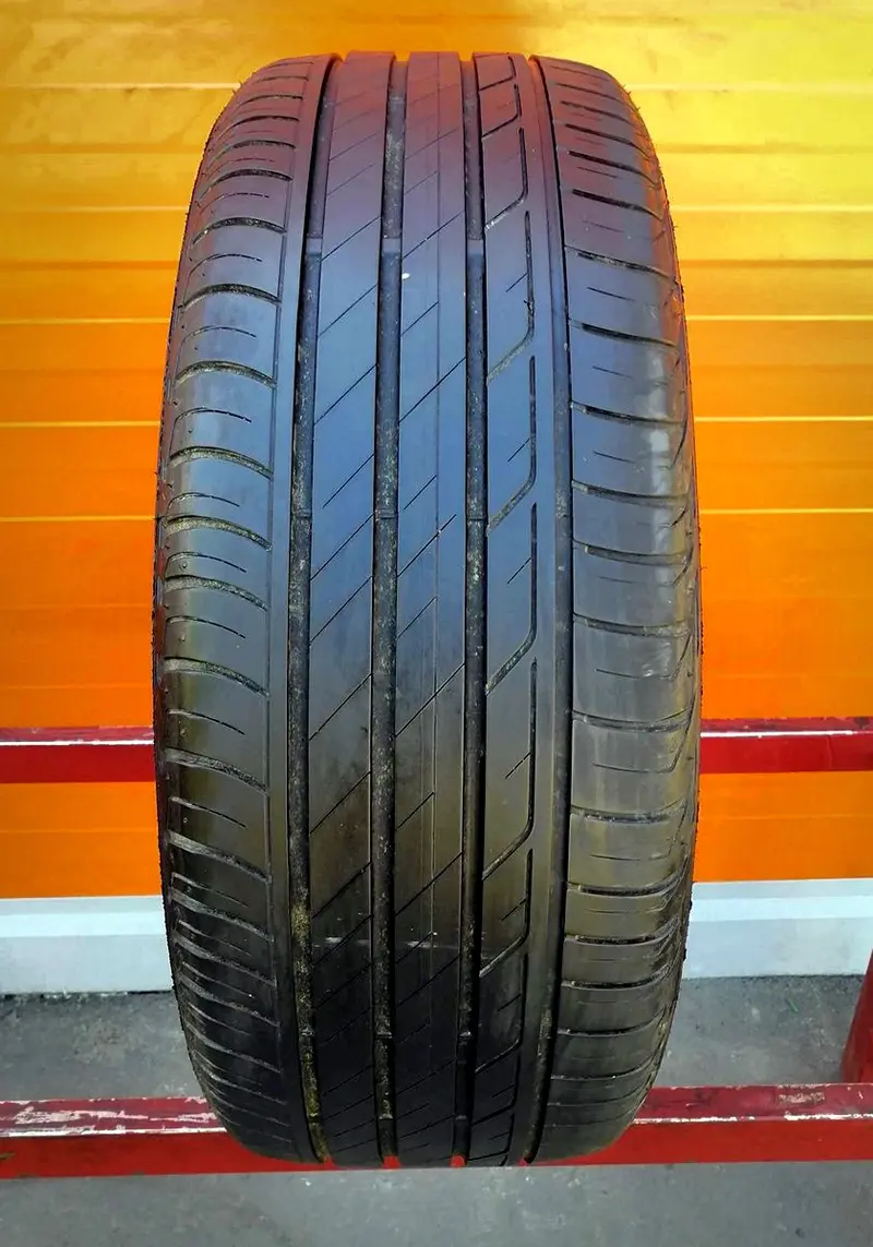 Б/у шина 235/55 R17 Bridgestone Turanza T001