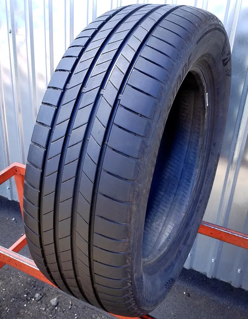 Б/у шина 235/55 R17 Bridgestone Turanza T005