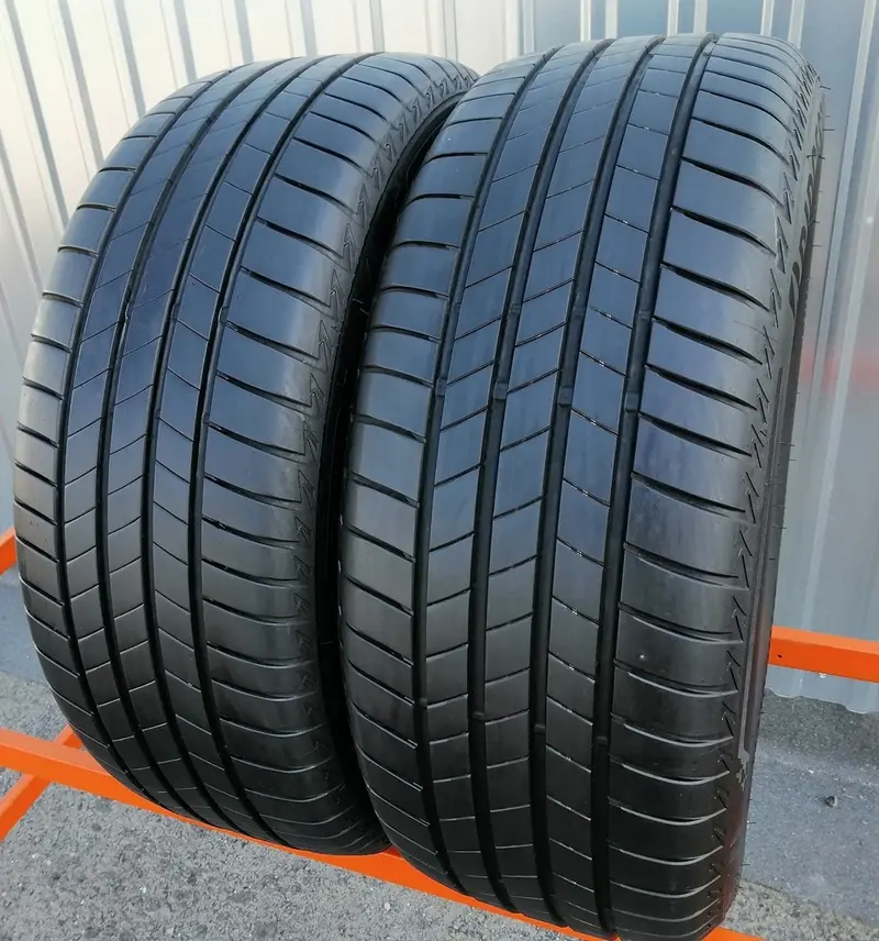 Пара б/у шин 235/55 R17 Bridgestone Turanza T005